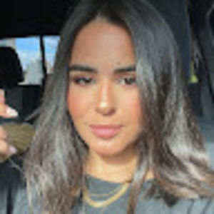 Meet your Posher, Alexandra